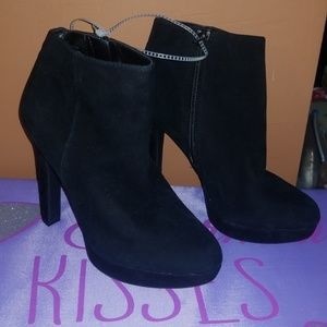 Gianni Bini Black Heel 🍒